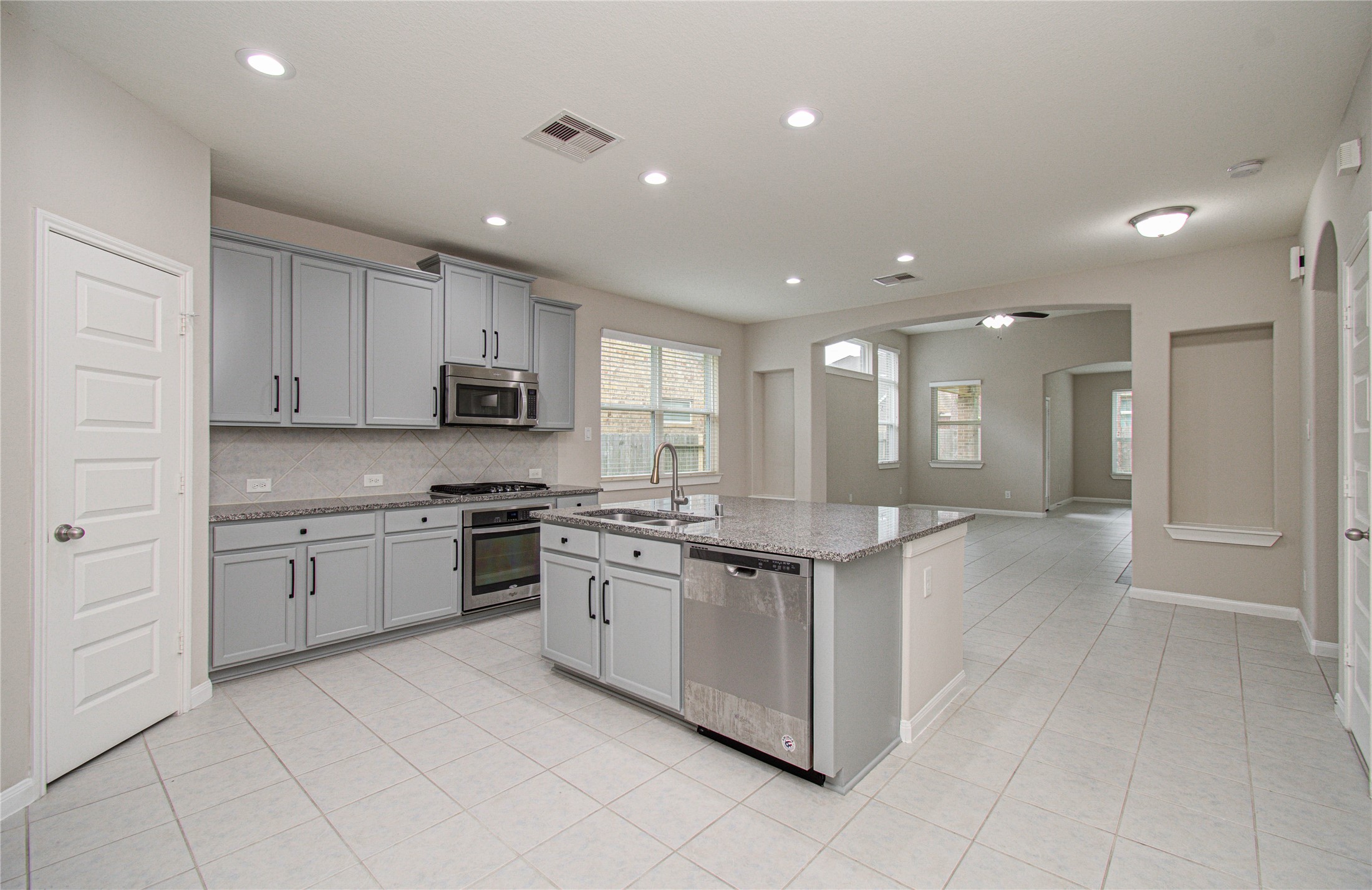 22207 Warm Terrace Lane Spring, TX 77389 - Photo 8 of 40