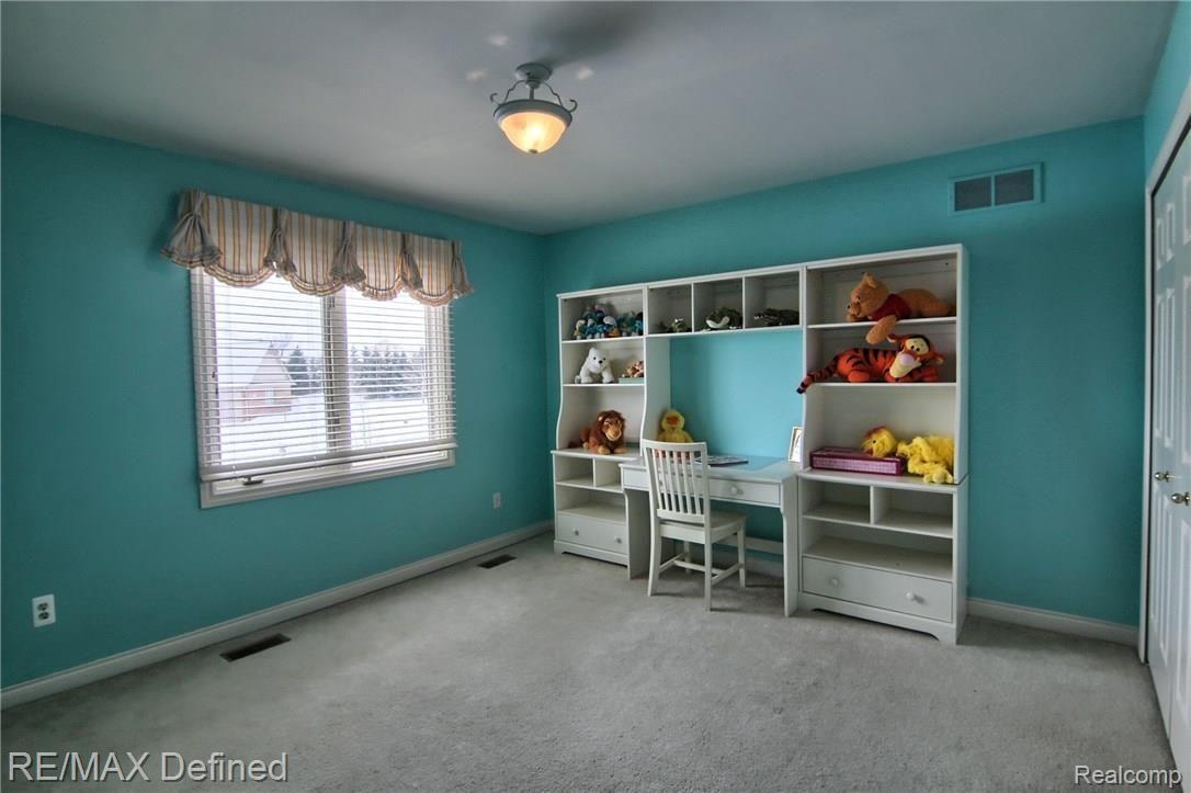 3960 Elk Drive Rochester, MI 48306 - Photo 23 of 27 4th_Bedroom.jpg