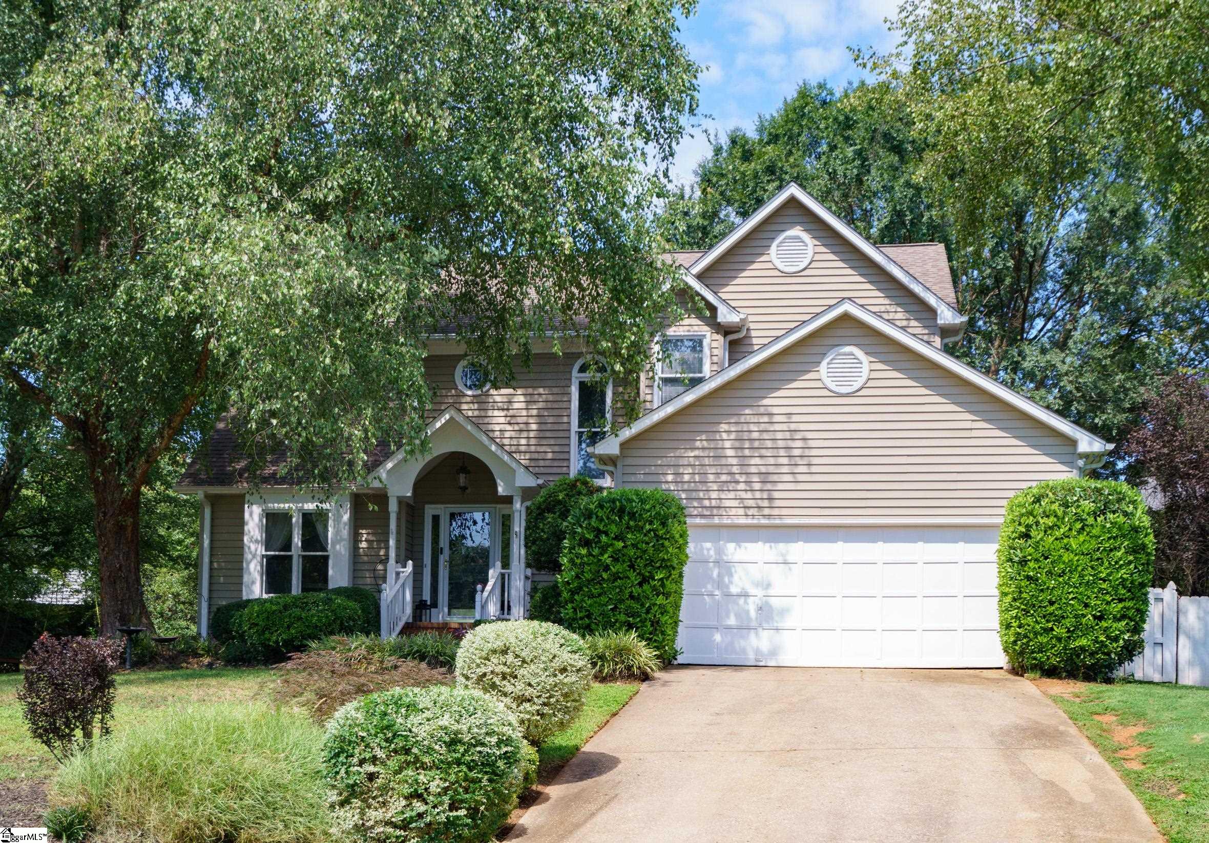 4 Roxton Loop Simpsonville, SC 29681 - Photo 1 of 36