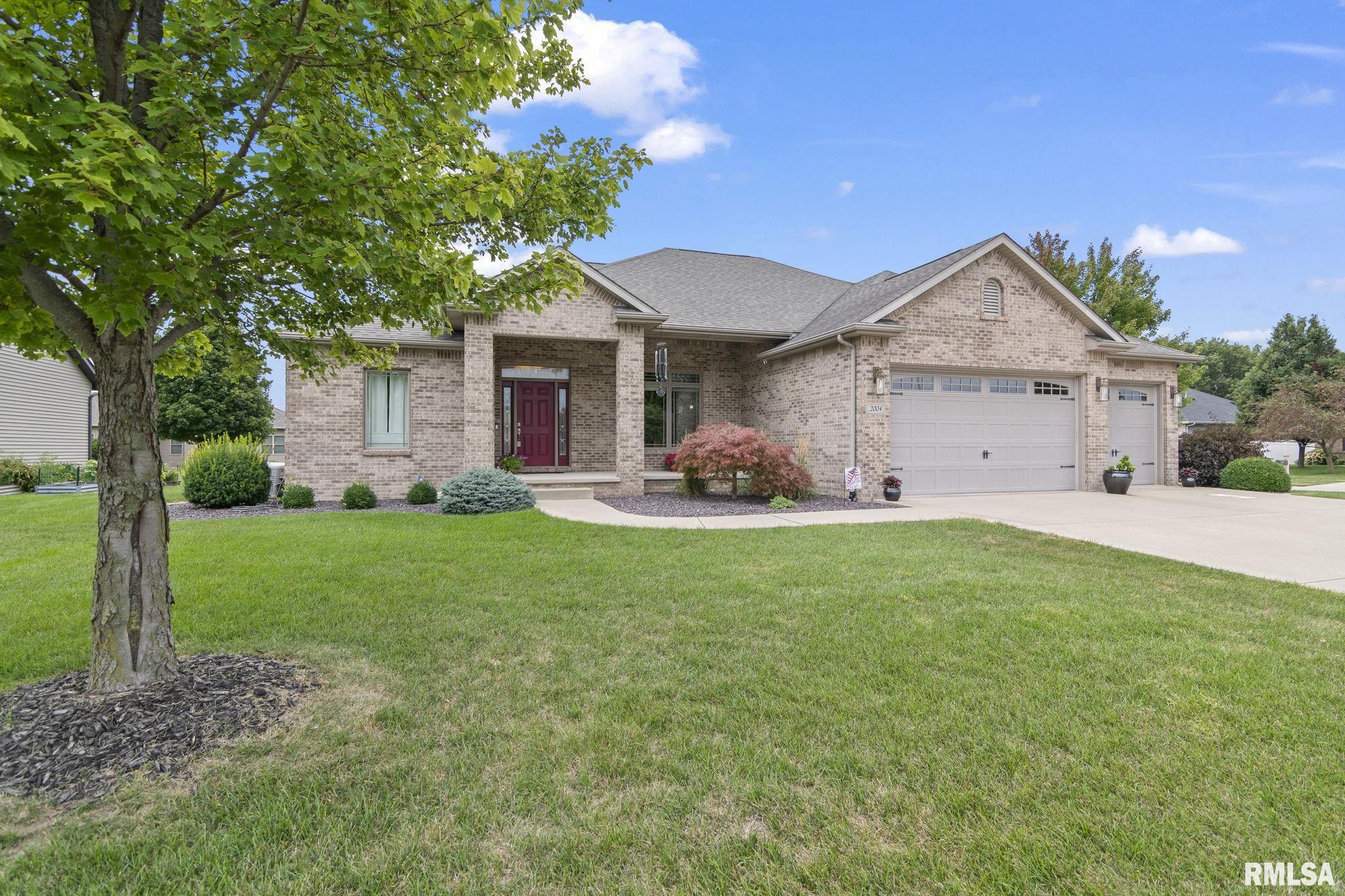 2004 Providence Lane Springfield, IL 62711 - Photo 3 of 60