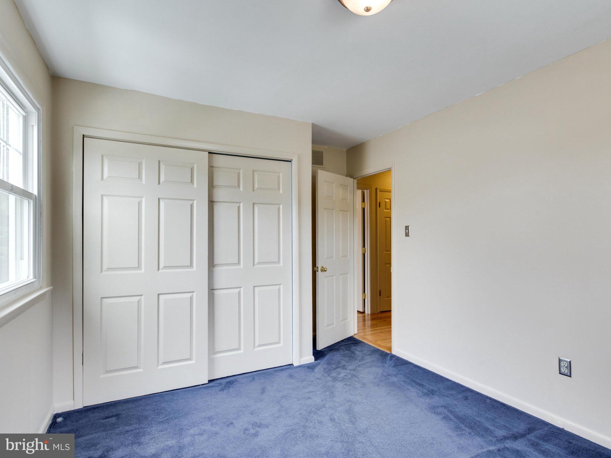 415 Rockway Road Catonsville, MD 21228 - Photo 17 of 30 an empty room with window