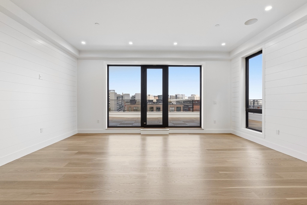 118 B Street, Unit 501 Boston, MA 02127 - Photo 5 of 11