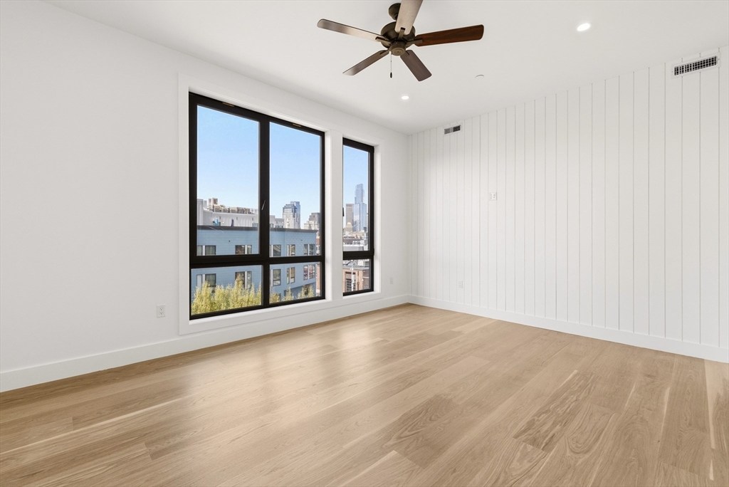 118 B Street, Unit 501 Boston, MA 02127 - Photo 7 of 11