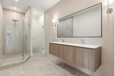 $3,000,000 | 118 B Street, Unit 501, Boston, MA 02127