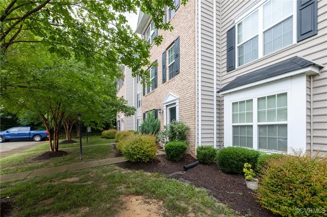 $329,000 | 3230 Perdue Springs Lane, Chester, VA 23831