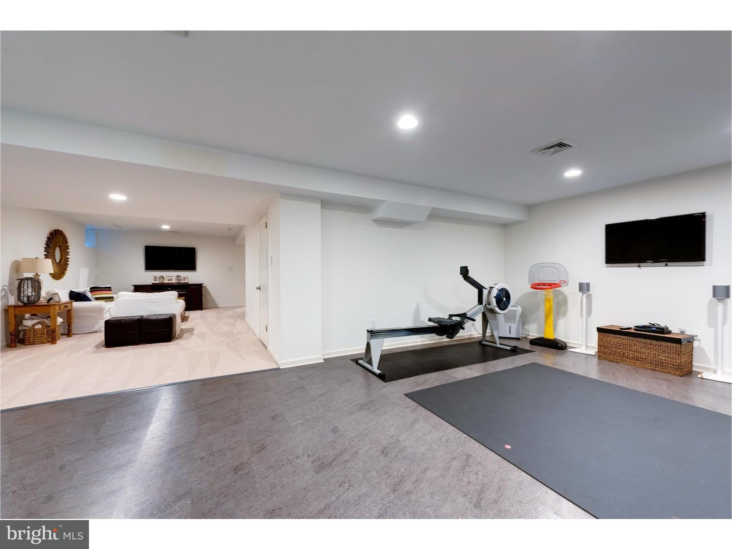 121 Graham Way Devon, PA 19333 - Photo 20 of 25 Basement - Finished
