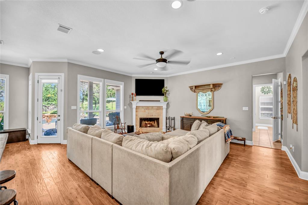 177 Horizon Circle Azle, TX 76020 - Photo 25 of 40