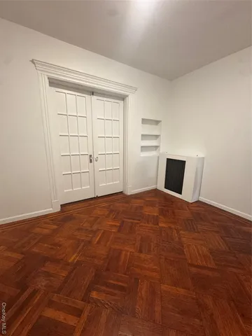 $3,753 | 516 Morris Park Avenue, Unit 2 | Van Nest