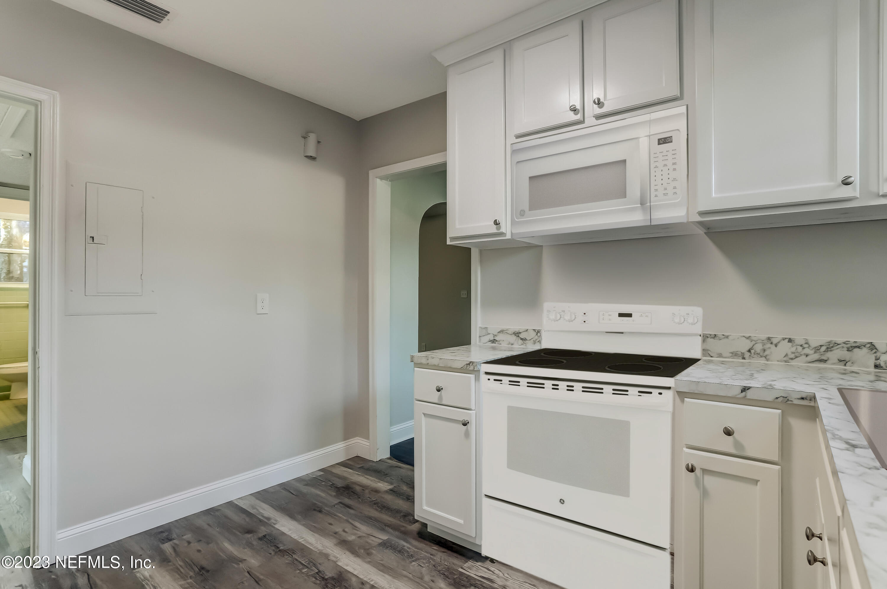 2769 Merwyn Road Jacksonville, FL 32207 - Photo 18 of 38 17-print