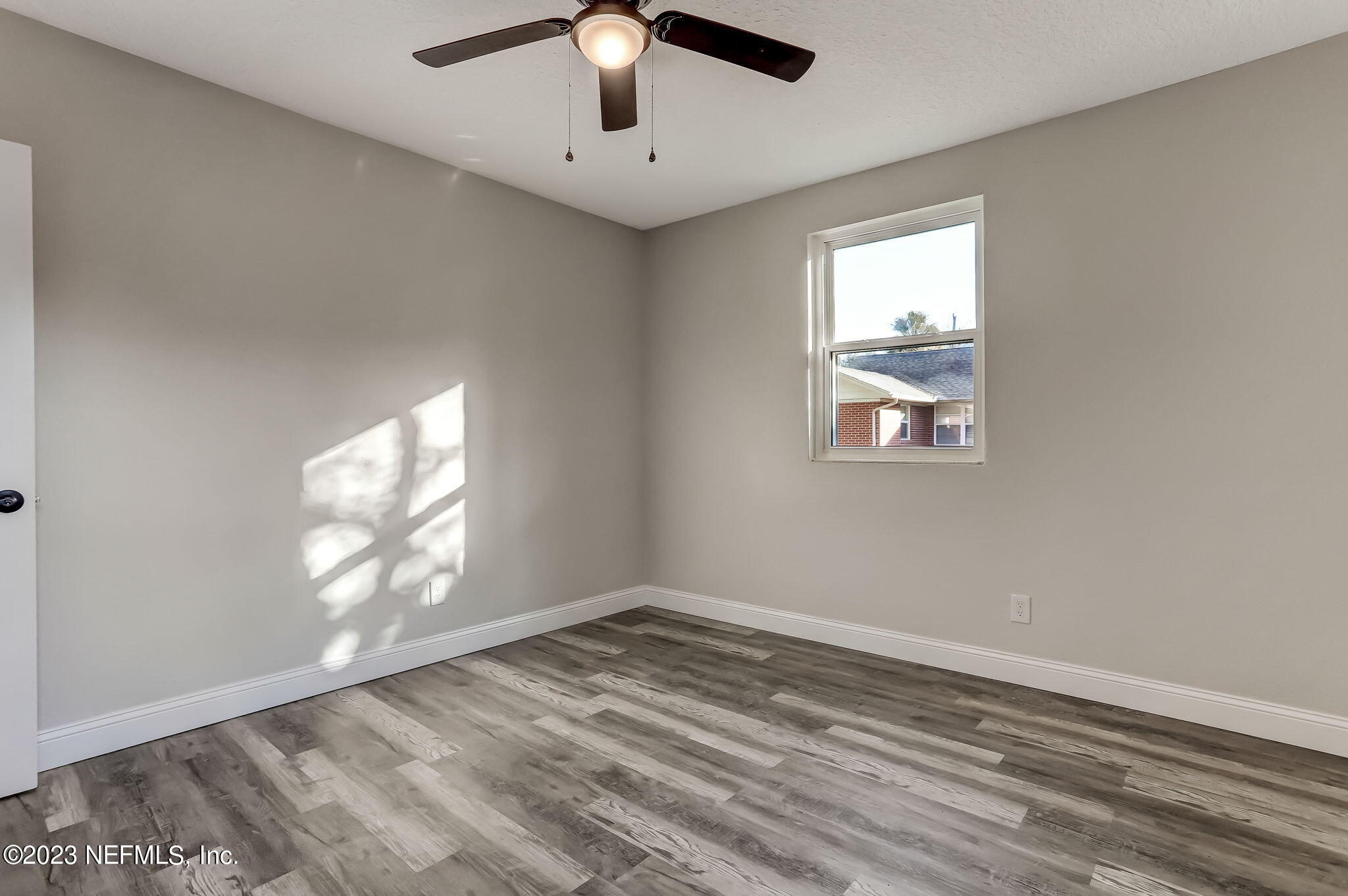 2769 Merwyn Road Jacksonville, FL 32207 - Photo 24 of 38 23-web-or-mls-LR_2769_Merwyn_Rd_AA-23