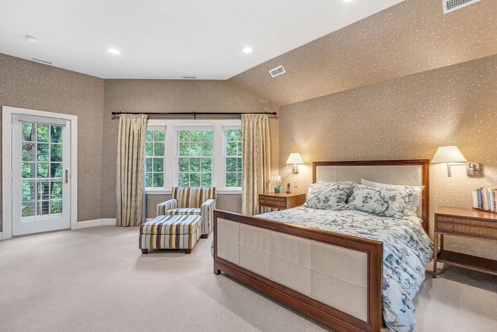 44 Old Road Weston, MA 02493 - Photo 19 of 33