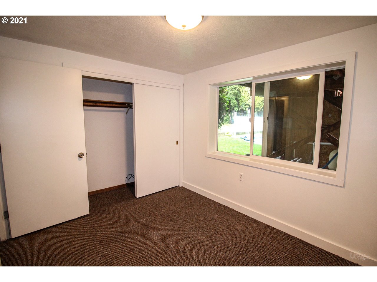 5131 Southwest Freeman Court Portland, OR 97219 - Photo 21 of 32 Gallery Image 21