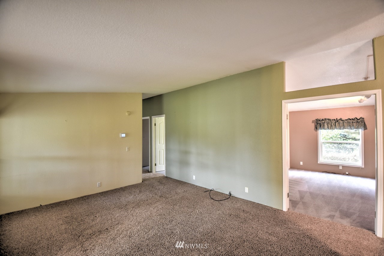 4720 180th Way Southwest Rochester, WA 98579 - Photo 15 of 40 Gallery Image 15