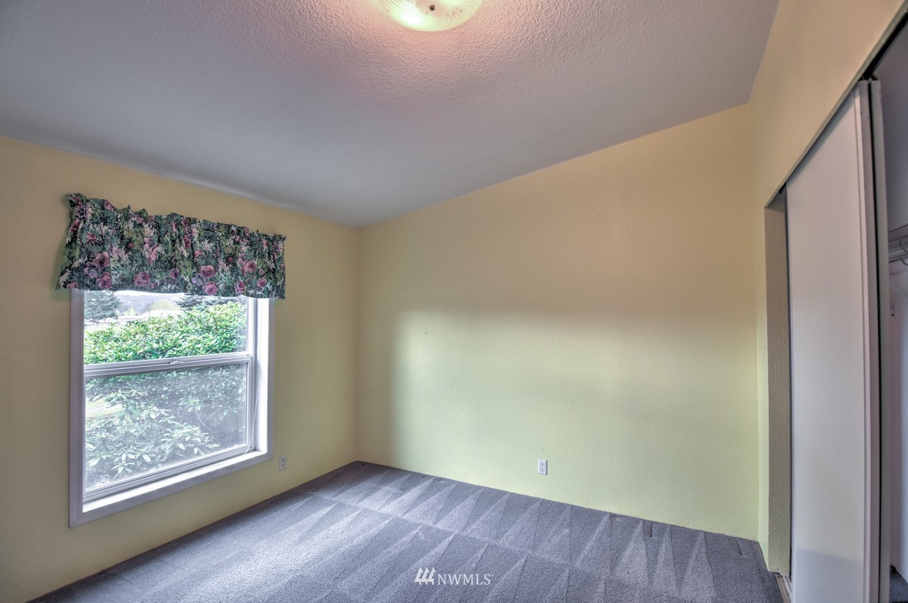 4720 180th Way Southwest Rochester, WA 98579 - Photo 17 of 40 Gallery Image 17