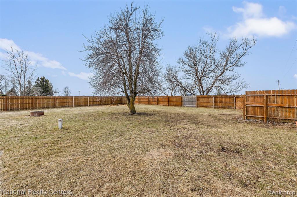 4511 Lentz Road Standish, MI 48658 - Photo 5 of 22