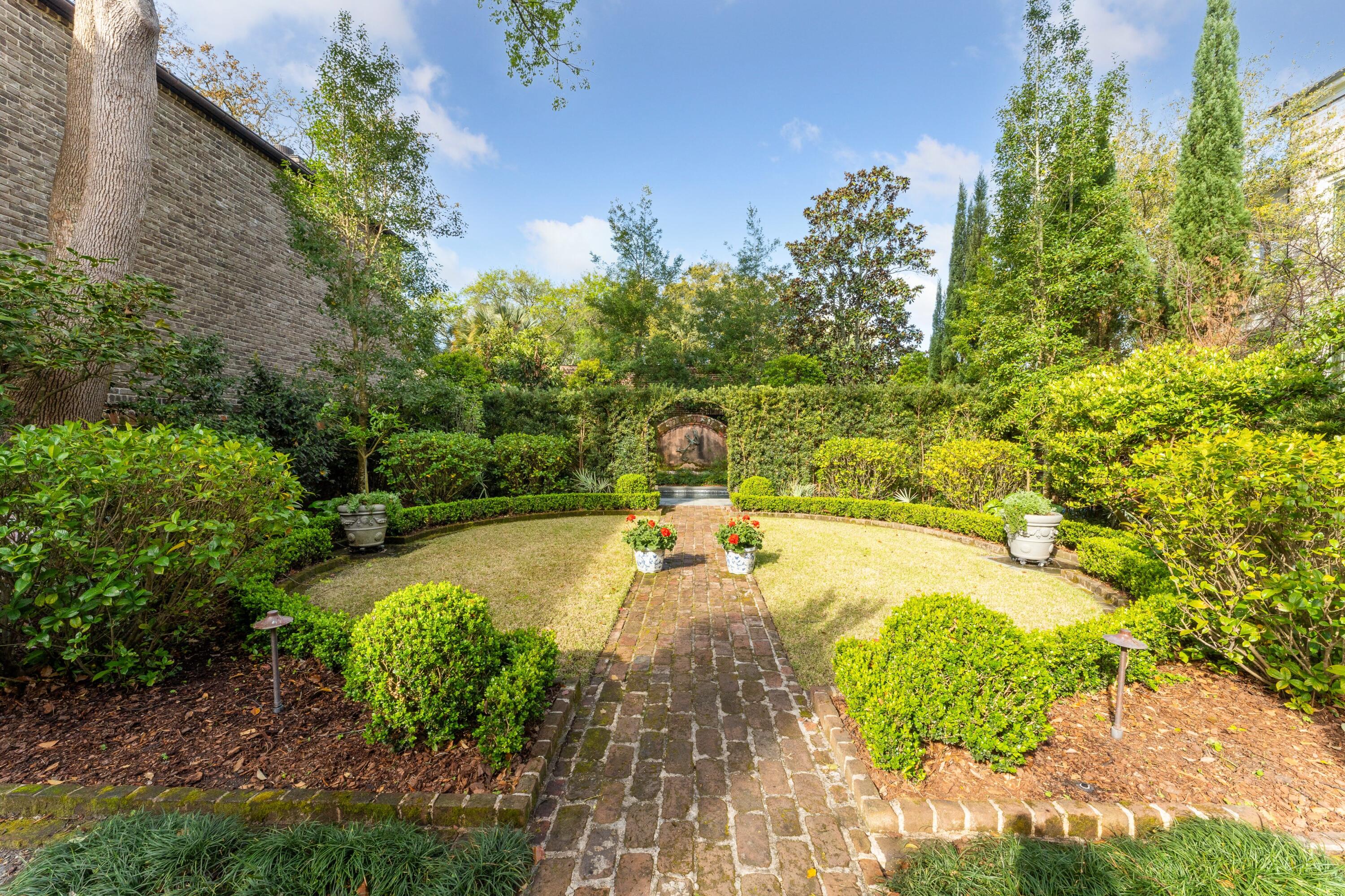 41 King Street Charleston, SC 29401 - Photo 3 of 56 3