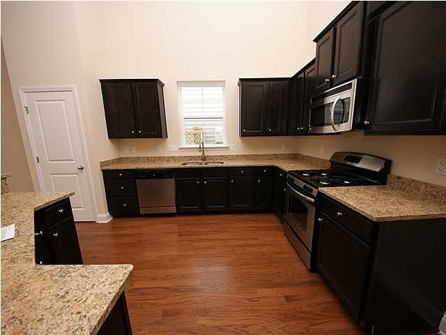 271 Spectrum Road Summerville, SC 29486 - Photo 2 of 8 Kitchen