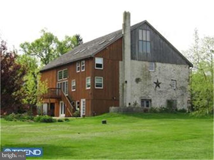 481 Indian Run Road Glenmoore, PA 19343 - Photo 2 of 12 Exterior Side