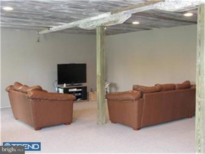 481 Indian Run Road Glenmoore, PA 19343 - Photo 8 of 12 Family Room