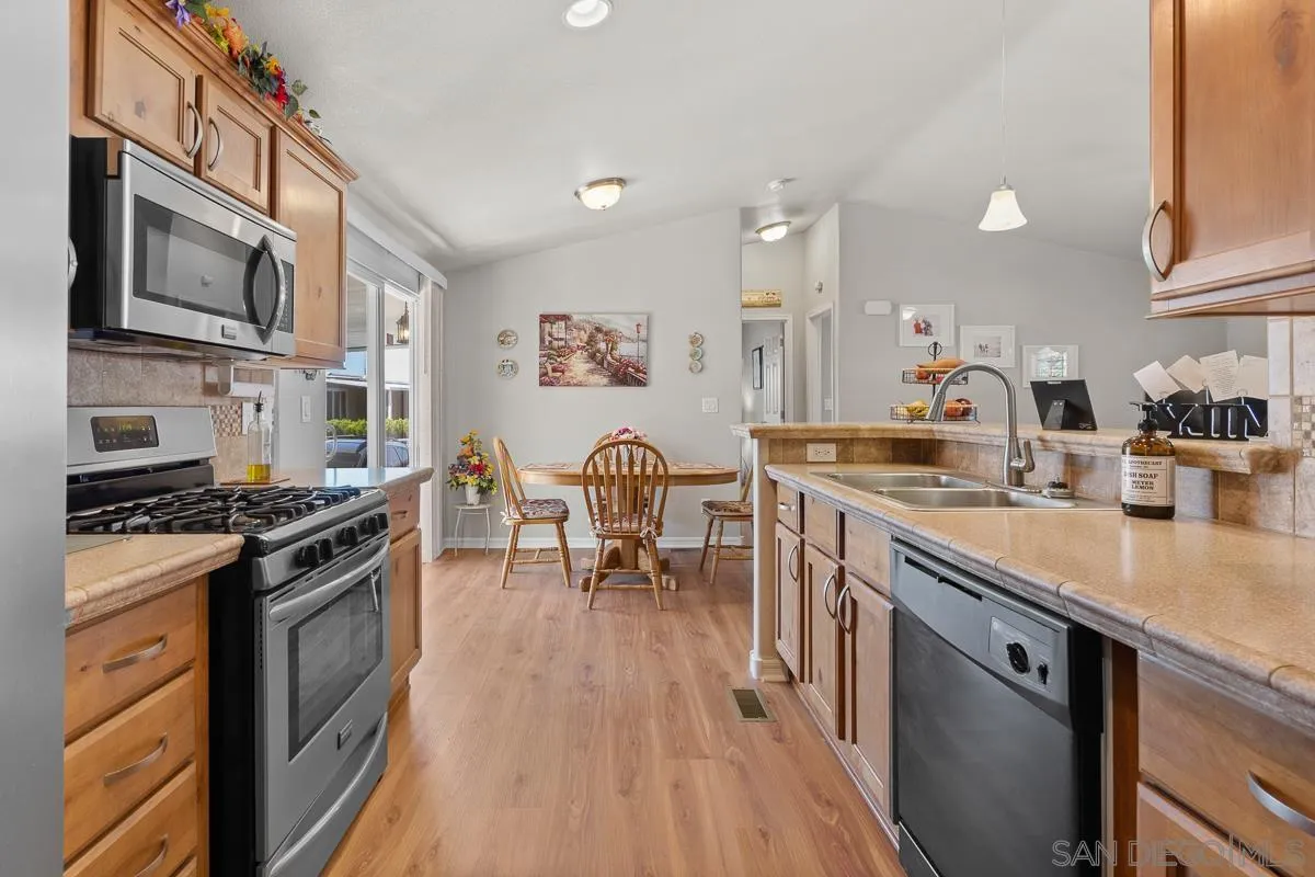1815 Sweetwater Road, Unit 72 Spring Valley, CA 91977 - Photo 17 of 32 Gallery Image 17
