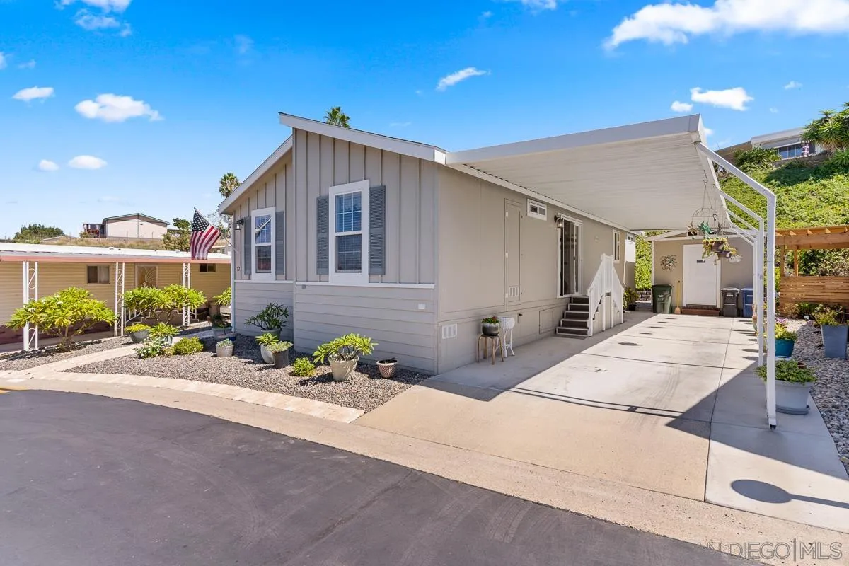1815 Sweetwater Road, Unit 72 Spring Valley, CA 91977 - Photo 3 of 32 Gallery Image 3