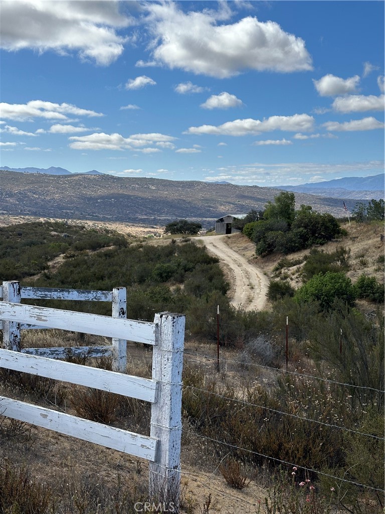 43043 Ardia Road Hemet, CA 92544 - Photo 52 of 53 Driveway into parcel.