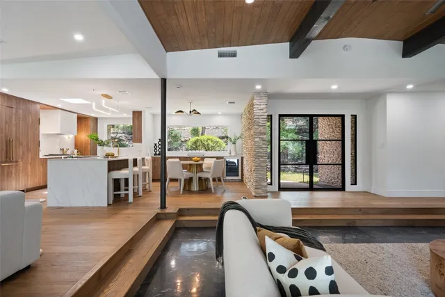 $1,895,000 | 3403 Cascadera Drive, Austin, TX 78731