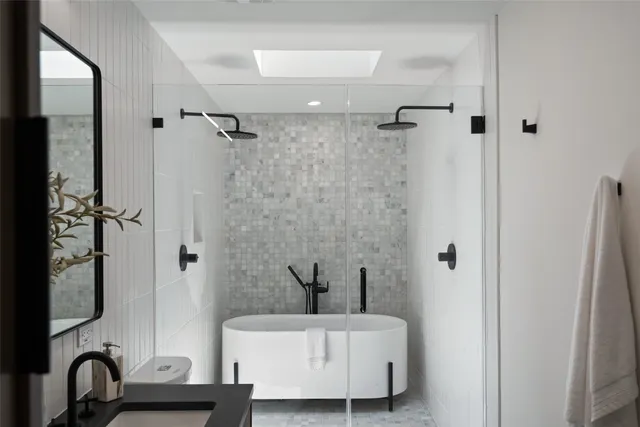 $1,895,000 | 3403 Cascadera Drive, Austin, TX 78731