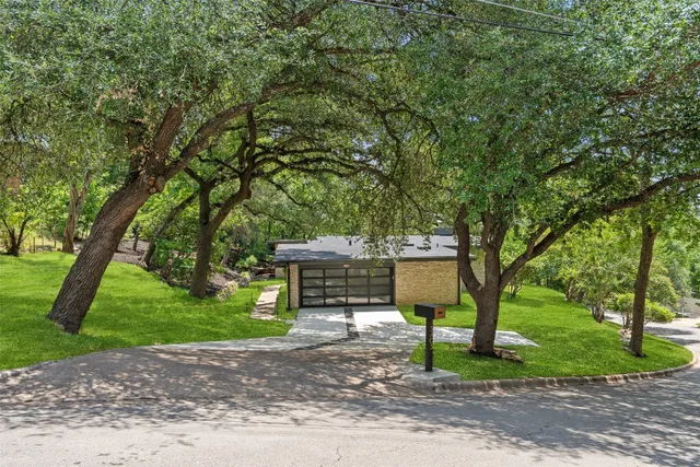 $1,895,000 | 3403 Cascadera Drive, Austin, TX 78731