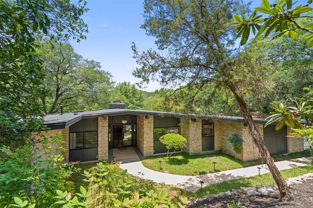 $1,895,000 | 3403 Cascadera Drive, Austin, TX 78731