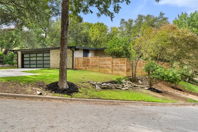 $1,895,000 | 3403 Cascadera Drive, Austin, TX 78731