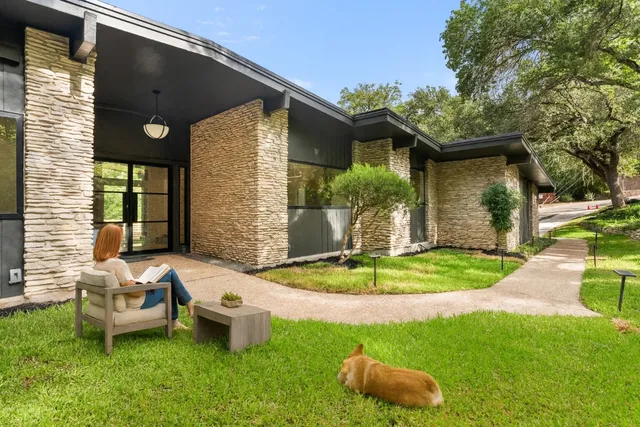 $1,895,000 | 3403 Cascadera Drive, Austin, TX 78731