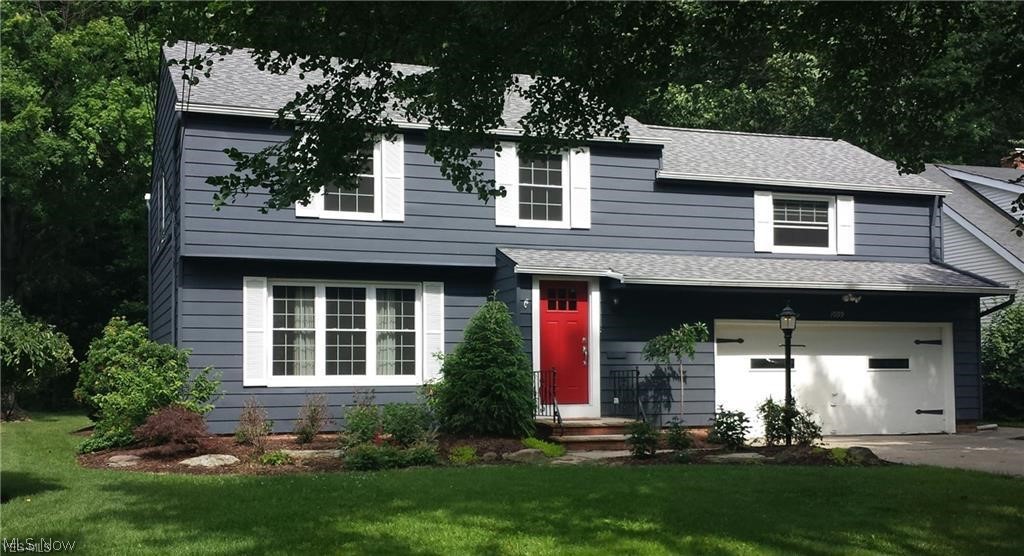 1099 Dorsh Road Cleveland, OH 44121 - Photo 1 of 29 Gallery Image 1