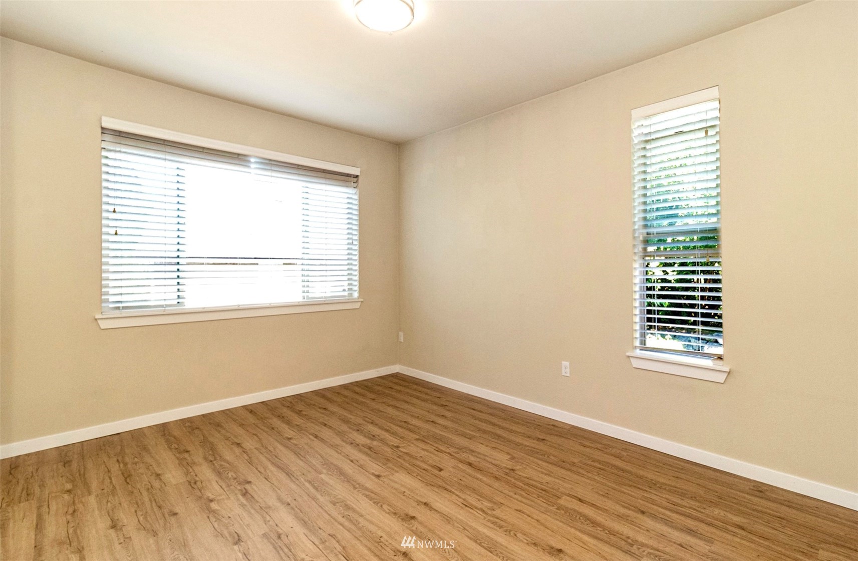 1900 Weaver Road, Unit L101 Snohomish, WA 98290 - Photo 26 of 35 Gallery Image 26