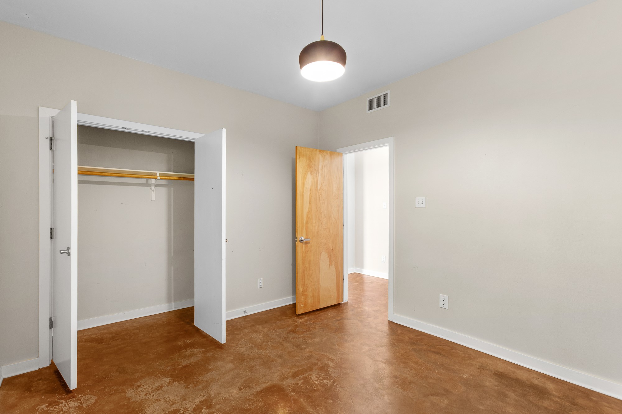 2314 South 5th Street Austin, TX 78704 - Photo 6 of 37