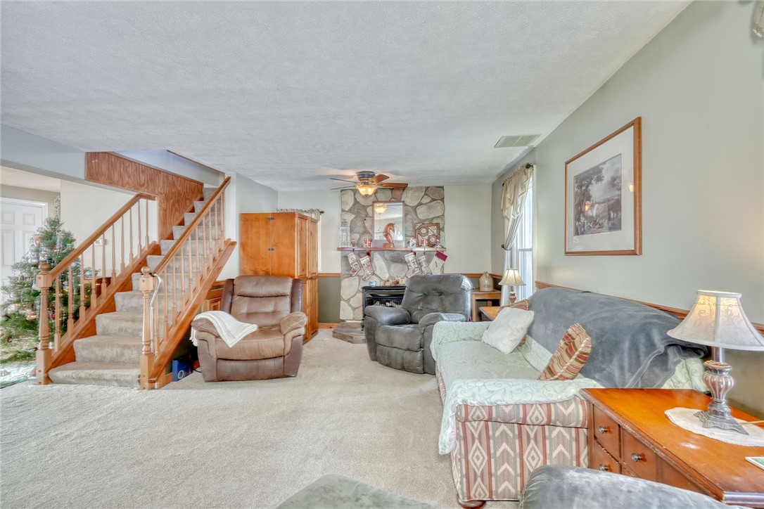 4231 Cauwels Road Arcadia, NY 14505 - Photo 4 of 48