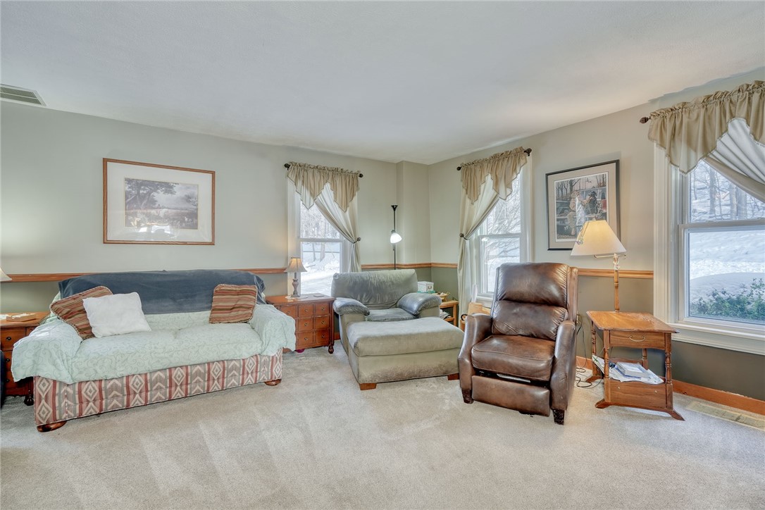 4231 Cauwels Road Arcadia, NY 14505 - Photo 6 of 48