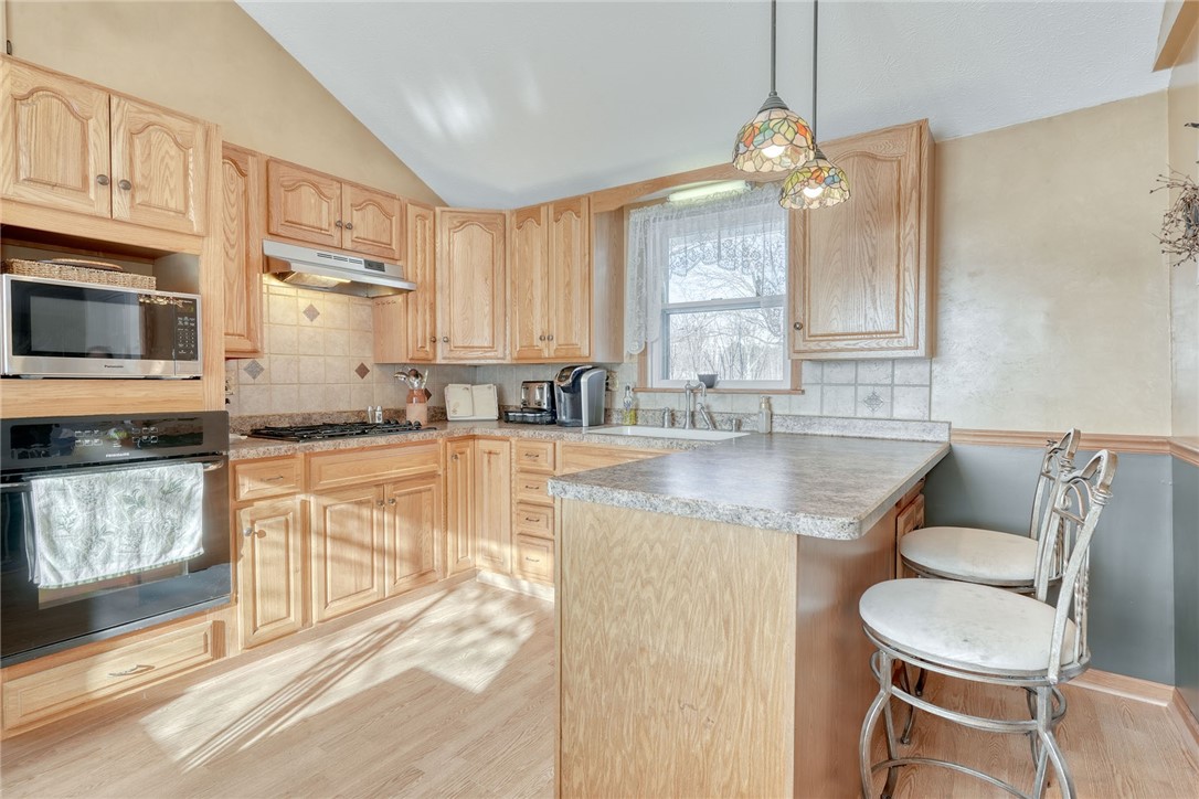 4231 Cauwels Road Arcadia, NY 14505 - Photo 8 of 48