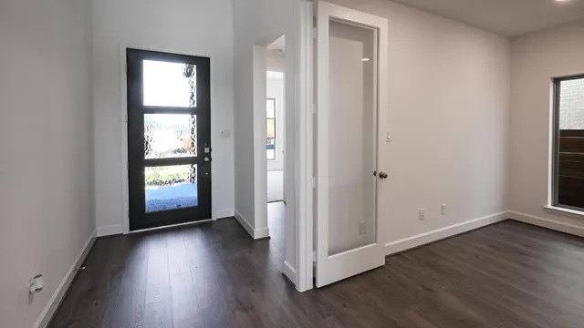 $447,900 | 307 Foxfire Cove, Lockhart, TX 78644