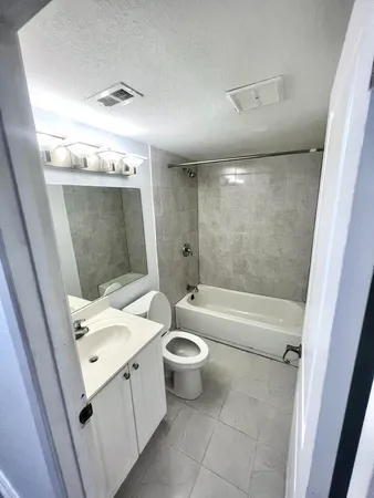 $3,200 | 8104 Severn Drive, Unit B, Boca Raton, FL 33433