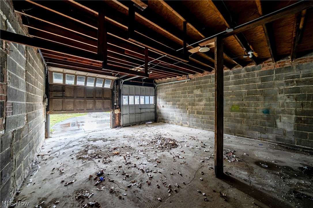 3601 Tullamore Road Cleveland, OH 44118 - Photo 44 of 49