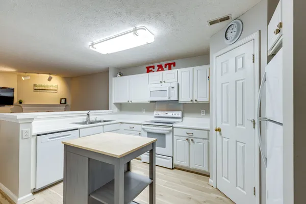 $1,800 | 668 Flintlock Court, Nashville, TN 37217