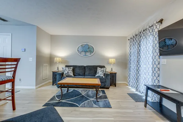 $1,800 | 668 Flintlock Court, Nashville, TN 37217