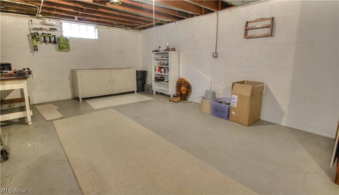 25847 Highland Road Cleveland, OH 44143 - Photo 28 of 34