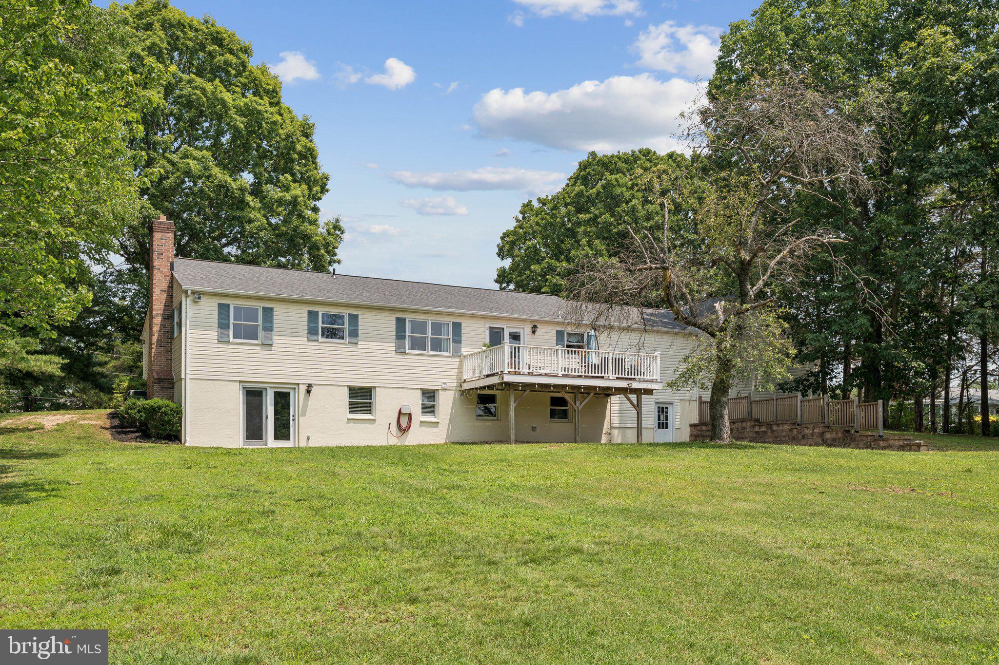 1039 Mountain View Road Fredericksburg, VA 22406 - Photo 29 of 49 Rear of the home