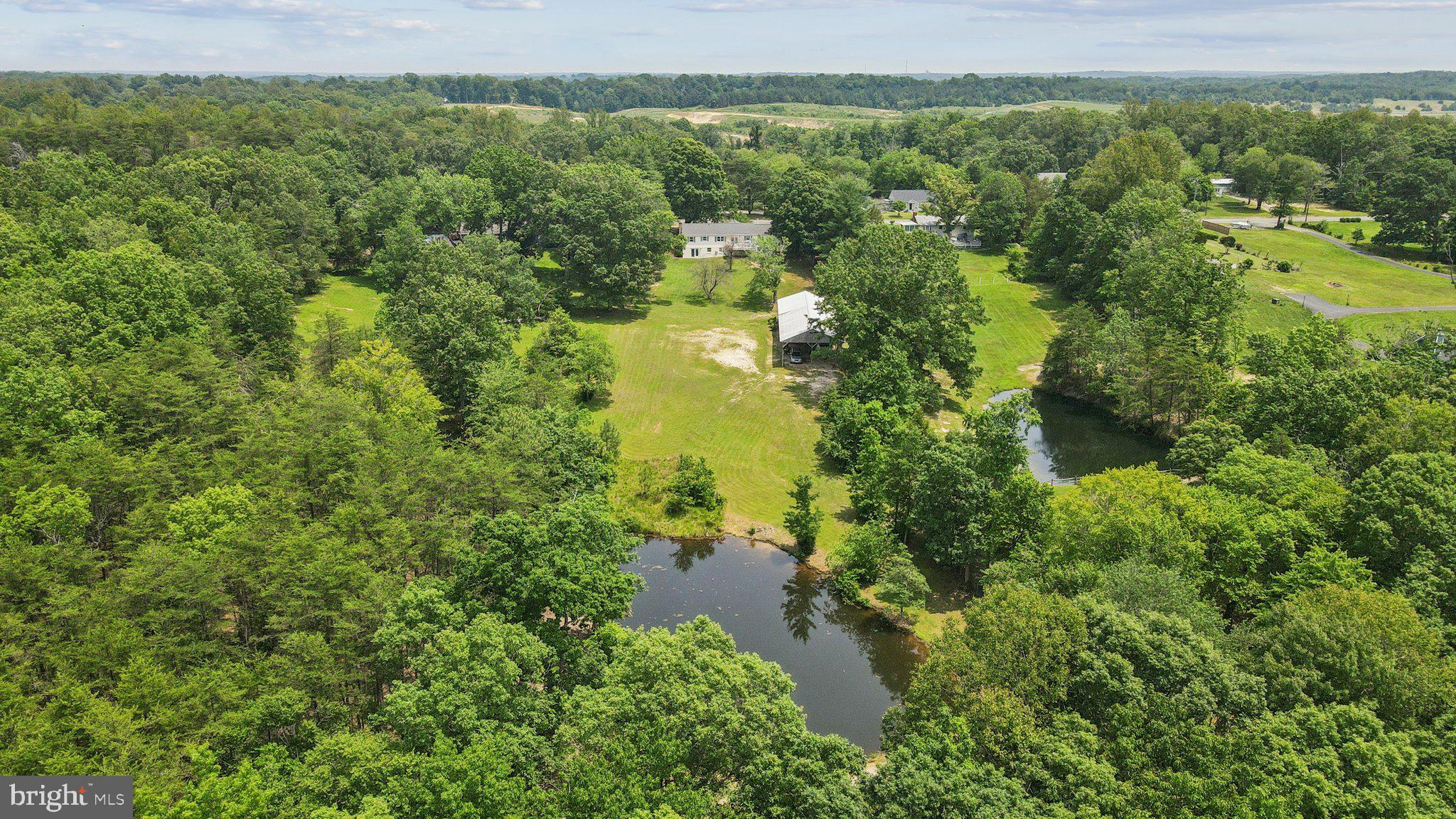 1039 Mountain View Road Fredericksburg, VA 22406 - Photo 4 of 49 Gorgeous private 3 acre property with pond!