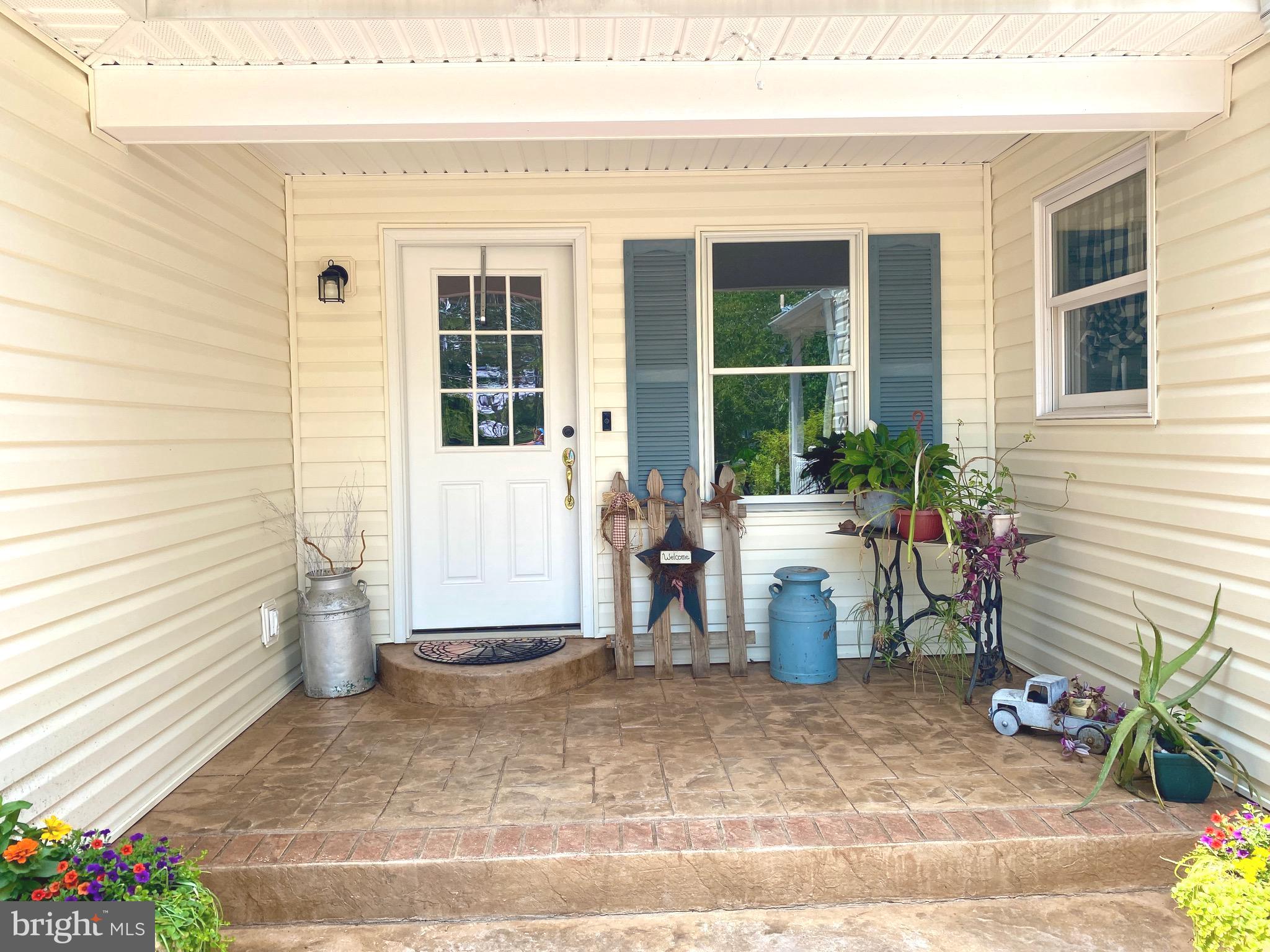 1039 Mountain View Road Fredericksburg, VA 22406 - Photo 41 of 49 2nd entrance between garage & front entrance!