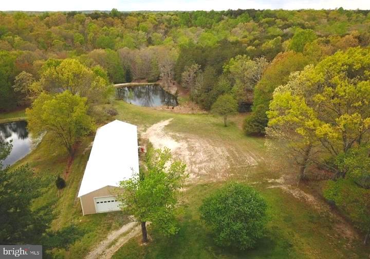 1039 Mountain View Road Fredericksburg, VA 22406 - Photo 5 of 49 Gorgeous 3 acre property with pond!