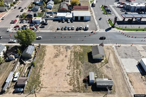 $150,000 | 1214-1218 South 3rd Street, Laramie, WY 82070