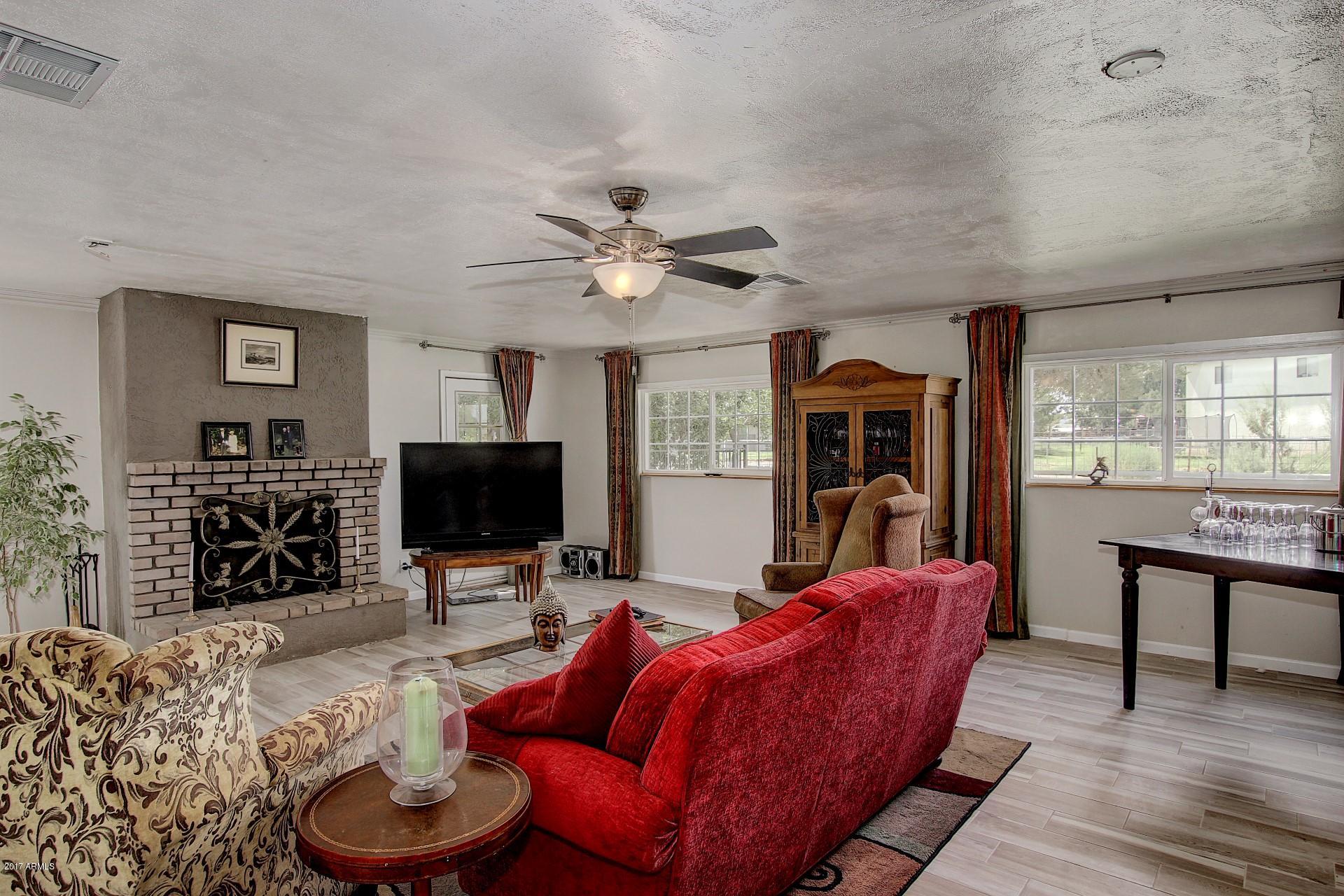 21047 South 156th Street Gilbert, AZ 85298 - Photo 4 of 53 156th (15)